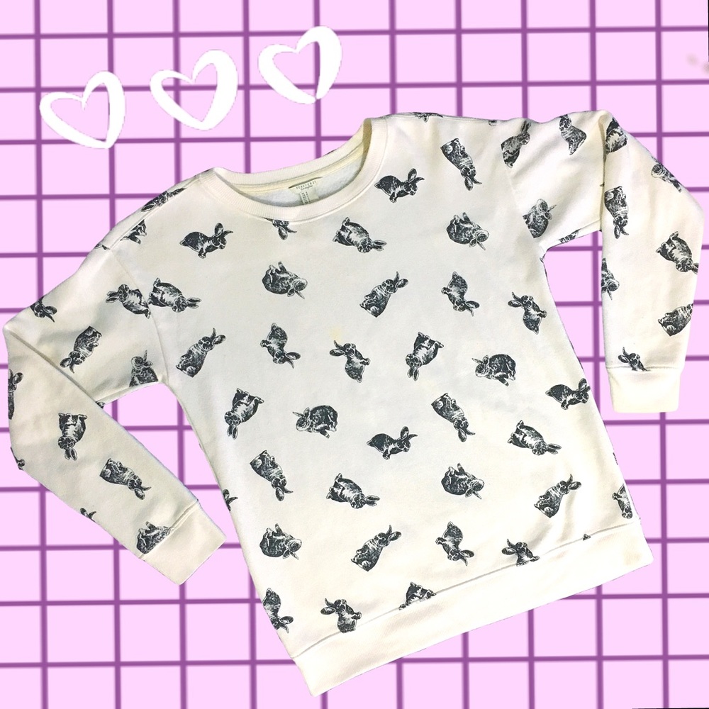 SOLD 🐰 CUTE BUNNY SWEATER 🐰